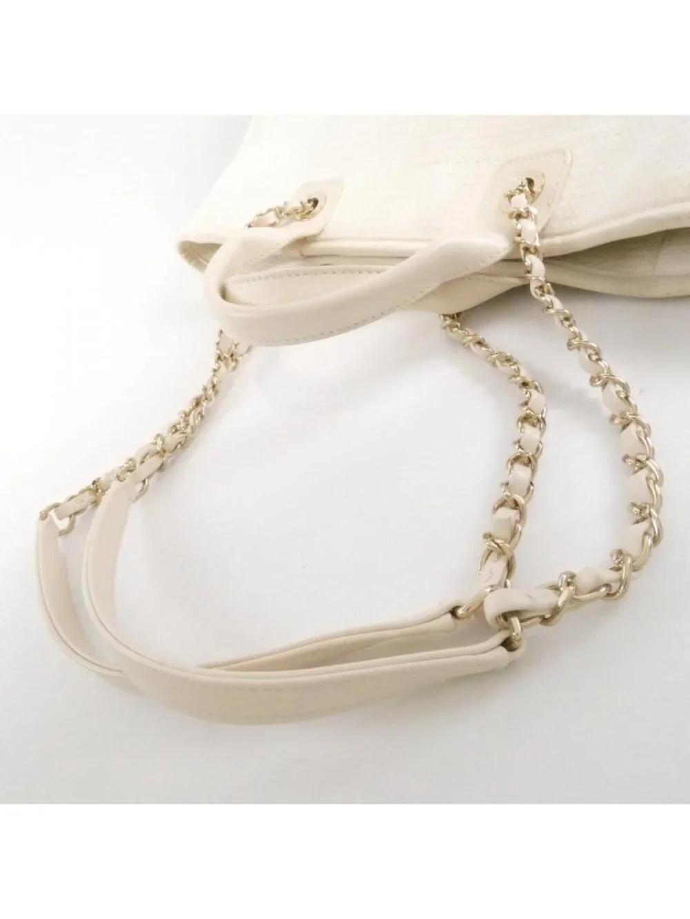 Chanel Deauville Line